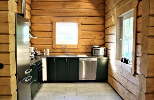 Perstorp Cabin | Exclusive new log house with fantastic lake view
