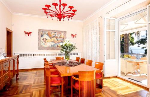 Split Villa | Exclusive Seafront Villa 5 Bedrooms Villa Mestro Outdoor Pool & Magical Sea Views Split