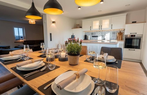 Brimingen House | Exclusive suite with whirlpool, sauna 1-2 persons - Ferienhaus Im Lachergarten