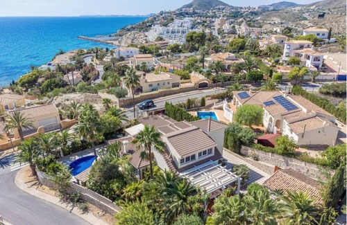 Coveta Fuma House | Exclusive Villa by the Sea