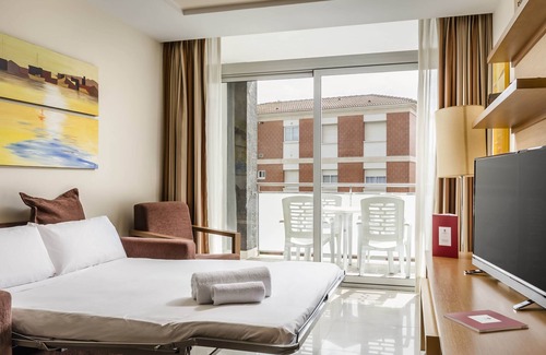 Cunit Hotel | Exe Cunit Suites & Spa
