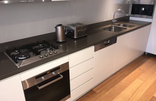 Wollongong Hotel | Executive 2 Bedroom Wollongong Apartment