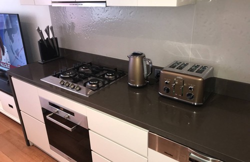 Wollongong Hotel | Executive 2 Bedroom Wollongong Apartment