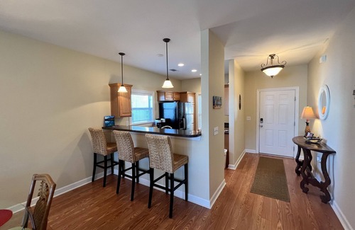 Santee Condo | Executive 2 BR/2 BA Lakefront Corner Suite Condo