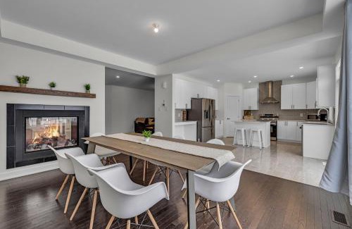 Leitrim House | Executive 4BDRM Home with Loft and Bsmnt