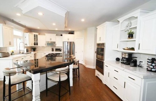 Geneva House | Executive Home with Luxurious amerities
