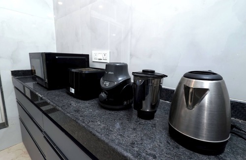Borivali East Apartment | Executive Living: 2 BHK in Borivali East