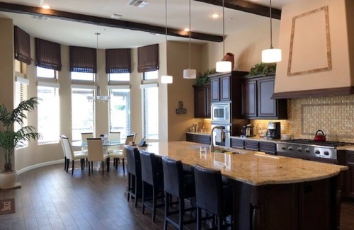 Mountain Bridge House | Executive Mansion Bungalow