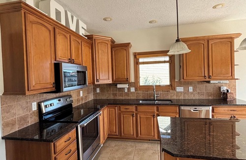 Altoona House | Executive or race horse owners avail 22 day min 4bed 4baths Furn or unfurnished.