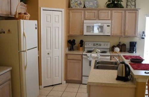 Sunrise Lakes Villa | Executive Orlando 4 Bed/3 bath (2 ensuite) Pool/Spa Home (4H049)