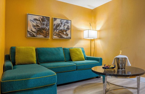 Coquitlam Hotel | Executive Plaza Hotel Metro Vancouver