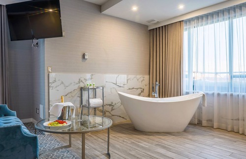 Coquitlam Hotel | Executive Plaza Hotel Metro Vancouver