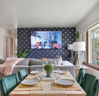 Westmont Apartment | Executive Retreat