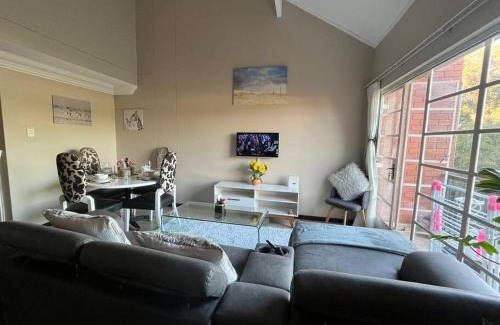 Arcadia Apartment | Executive suite@Lofts