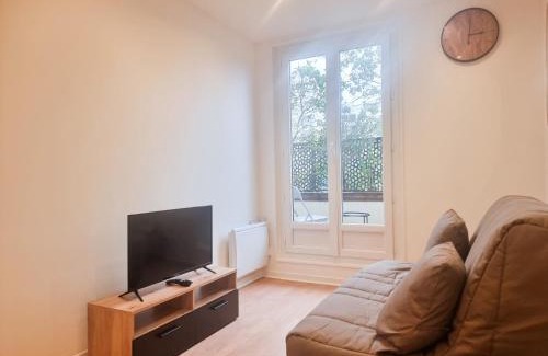 Montigny-le-Bretonneux Apartment | ExigeHome - Appartement en plein centre-ville