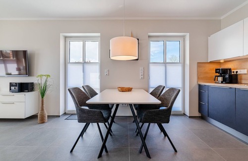 Greetsiel Apartment | Exklusive Ferienwohnung "feerjenkoje" - Moderner Komfort in Zentraler Lage