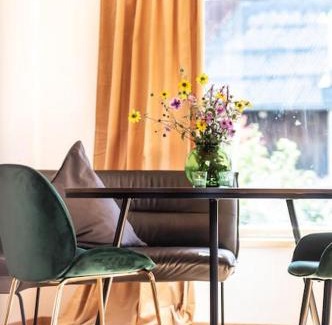 Oberwarngau Apartment | Exklusives Design-Apartment & Sauna