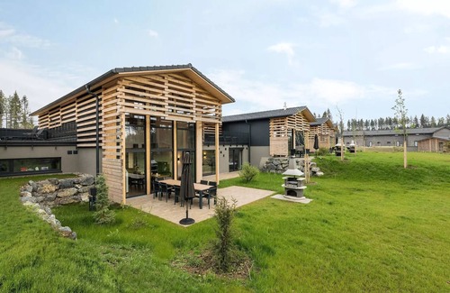 Leutkirch im Allgau House | Exklusives Ferienhaus für 12 Personen