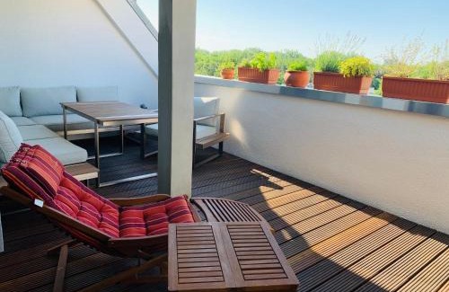 Linden-Sud Apartment | Exklusives Penthouse im ehemaligen Bunker