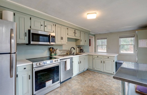 Elkins House | Expansive Wilmot Escape w/Deck Near Skiing!