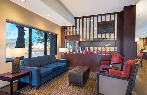 Sunrise Manor Apartment | Experience a warm, friendly stay at Comfort Inn & Suites® Las Vegas - Nellis .