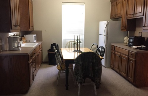 Mansfield House | Experience Country living, 1 br, pool, fishing pond
