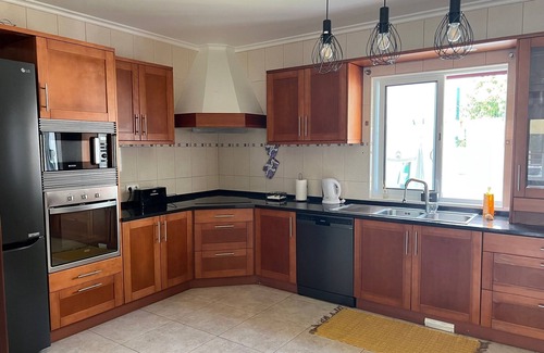 Livramento House | Experience Island Living with a 5 minute walk to Populo Beach!