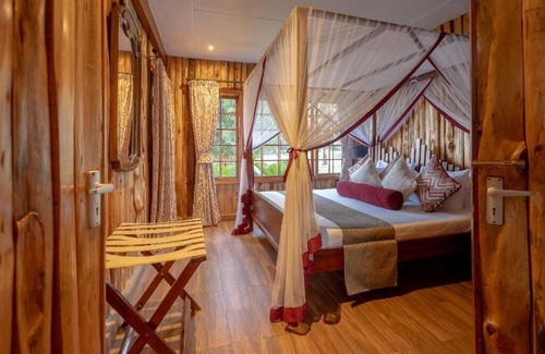 Naivasha Hotel | Experience Kenya’s Beauty from a Luxurious Lakeside Room | Outdoor Pool