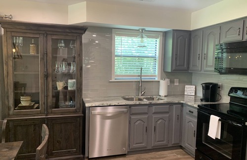 Rockwell Condo | Experience Lakeview Luxury: Newly Updated Condo with Private Boat Dock