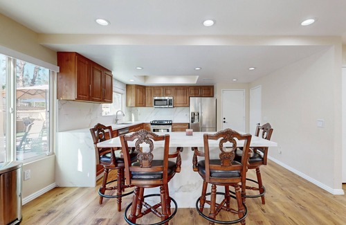 Rancho Cucamonga House | Experience Luxury and Comfort in Southern California - Private Pool