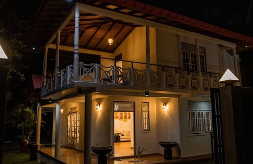 Aturuwella Bed & Breakfast | "experience Serenity and Luxury at our River Front Villa"