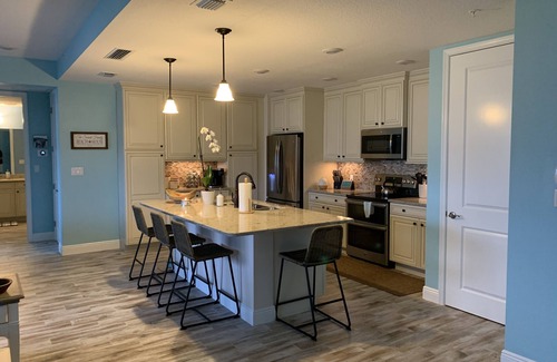 Whitney Beach Condo | Experience "Seven Winds" at Margaritaville Resort!
