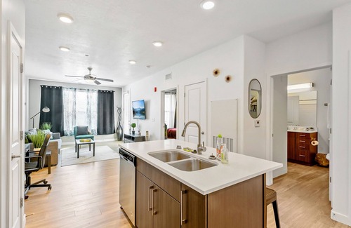 Draper Apartment | Experience South Valley charm, just a 9-min drive to Thanksgiving Point