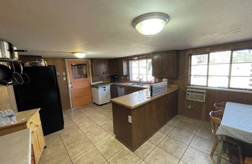Cotopaxi House | Experience the charm of The Little Ranch in Cotopaxi, CO accommodations for up to 17 guests.