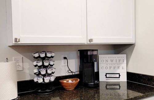 Hanahan Apartment | Experience the Difference Best Cozy Studio in Town! Parking/Washer/Dryer onsite.