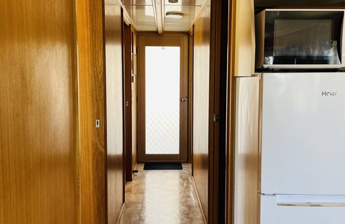 Renmark North Boat Rental | Experience the original houseboat holiday aboard a Liba Liba - HIRE DRIVE