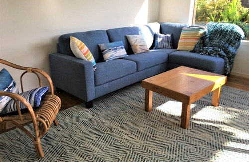 Omapere Apartment | Explore the beautiful Hokianga area from this comfortable self contained flat.