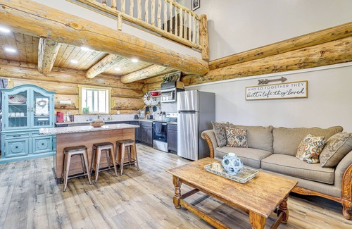 Gusher Cabin | Explore Uintah Basin: 'Rustic Cliff' Cabin w/Loft