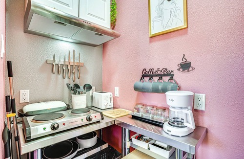 Bedford Apartment | Explore & Unwind: Charming Bedford Apartment