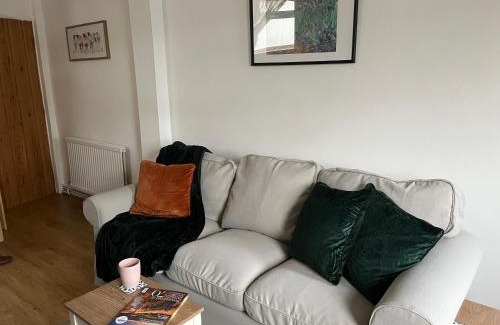 Market Weighton House | Explorers Cottage, Yorkshire Wolds Character Home