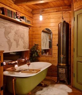 Stremt House | Explorers Dream - Transylvania