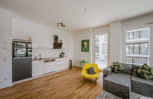 Boeblingen Apartment | EXQUIS Luxus 2BR Apartment ETRO I Balcony I Family-friendly I Mercedes I Office