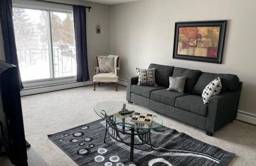 Camrose Apartment | Exquisite 2 Bedroom Apartment