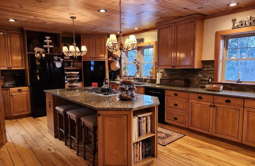 Hague House | Exquisite Adirondack Home in N. Lake George, NY