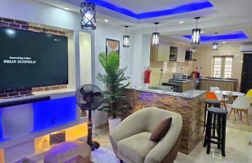 Ojokoro Apartment | Exquisite and Cozy 3-bedroom Apt with hot-tub, WiFi, DSTV, and Inverter Power Backup