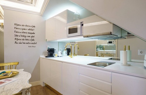 Santo Estevao Apartment | Exquisite apartment Portuguese Soul in picturesque Alfama, sleeps 2