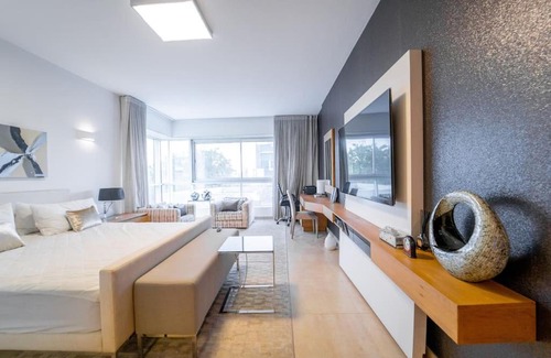 Ikoyi Apartment | Exquisite Three Bedroom