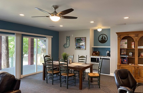 Grove House | Exquisite waterfront property on Honey Creek, Grove Ok