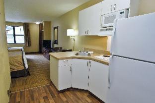 Red Bank - Tinton Falls Hotel | Extended Stay America Suites - Red Bank - Middletown