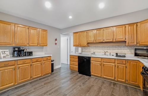 Elk Grove Village House | Extended Stay Elk Grove Village FHS Rental